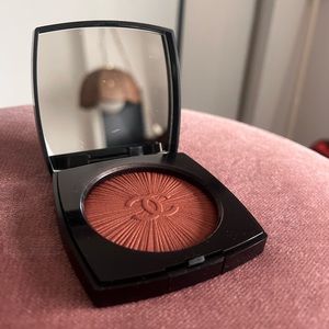 Chanel blush Lumiere Illuminating